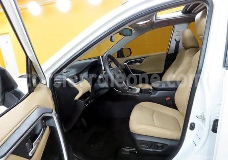 Big with watermark toyota rav4 western urban freetown 8260