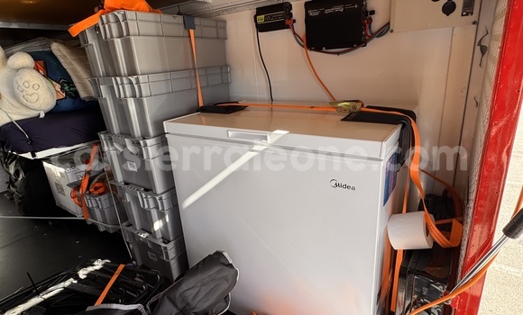 Buy Used Mercedes‒Benz Truck Red Truck in Freetown in Western Urban Buy Used Mercedes‒Benz Truck Red Truck in Freetown in Western Urban