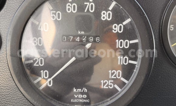 Buy Used Mercedes‒Benz Truck Red Truck in Freetown in Western Urban Buy Used Mercedes‒Benz Truck Red Truck in Freetown in Western Urban