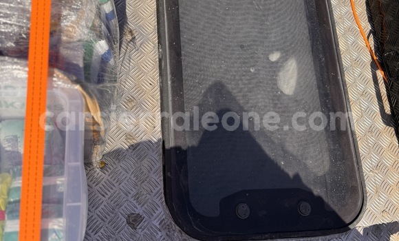 Buy Used Mercedes‒Benz Truck Red Truck in Freetown in Western Urban Buy Used Mercedes‒Benz Truck Red Truck in Freetown in Western Urban