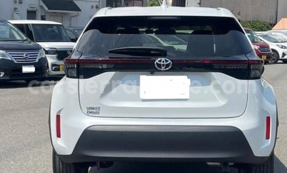 Buy Used Toyota Yaris White Car in Freetown in Western Urban Buy Used Toyota Yaris White Car in Freetown in Western Urban