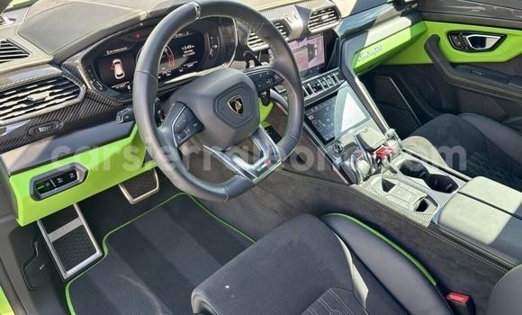 Acheter Occasion Voiture Lamborghini Urus Vert à Daru, Est Acheter Occasion Voiture Lamborghini Urus Vert à Daru, Est