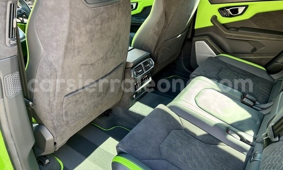 Acheter Occasion Voiture Lamborghini Urus Vert à Biama, Est Acheter Occasion Voiture Lamborghini Urus Vert à Biama, Est