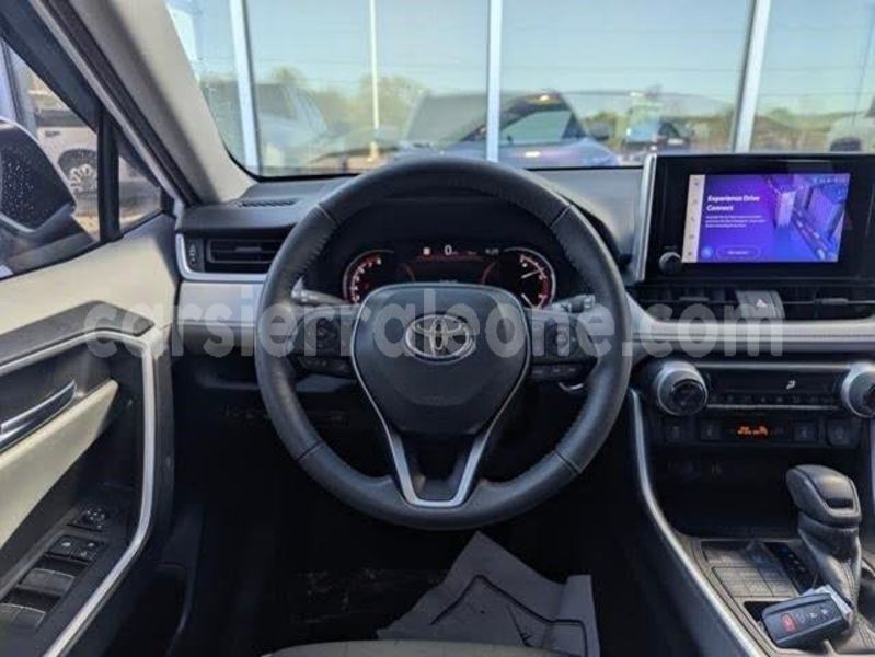 Big with watermark toyota rav4 bo bumpe 8282