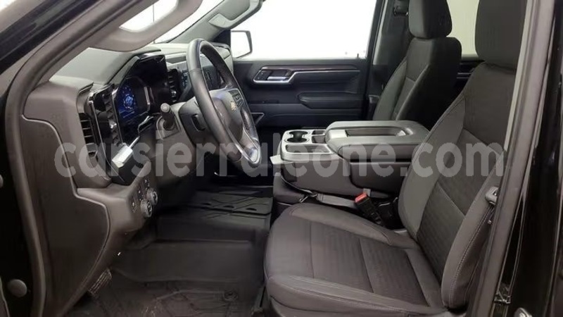 Big with watermark chevrolet silverado western urban freetown 8284