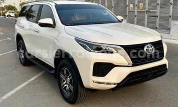 Buy Used Toyota Fortuner White Car in Freetown in Western Urban