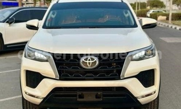 Buy Used Toyota Fortuner White Car in Freetown in Western Urban Buy Used Toyota Fortuner White Car in Freetown in Western Urban