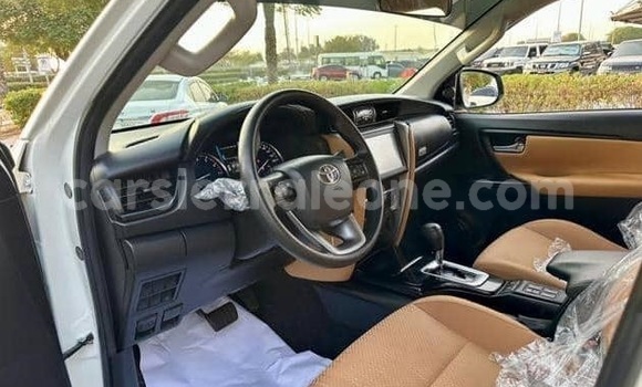 Buy Used Toyota Fortuner White Car in Freetown in Western Urban Buy Used Toyota Fortuner White Car in Freetown in Western Urban