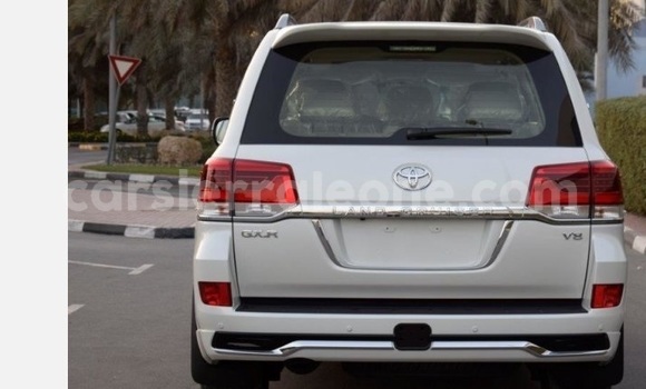 Buy Used Toyota Land Cruiser White Car in Freetown in Western Urban Buy Used Toyota Land Cruiser White Car in Freetown in Western Urban