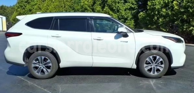 Big with watermark toyota highlander western urban freetown 8303