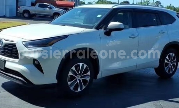 Buy Used Toyota Highlander White Car in Freetown in Western Urban Buy Used Toyota Highlander White Car in Freetown in Western Urban