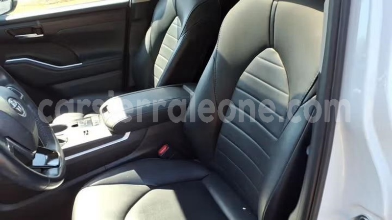 Big with watermark toyota highlander western urban freetown 8303