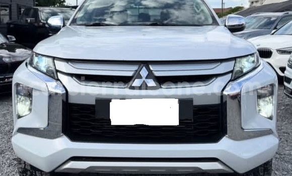 Buy Used Mitsubishi L200 White Car in Freetown in Western Urban Buy Used Mitsubishi L200 White Car in Freetown in Western Urban