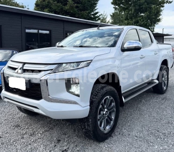 Big with watermark mitsubishi l200 western urban freetown 8305