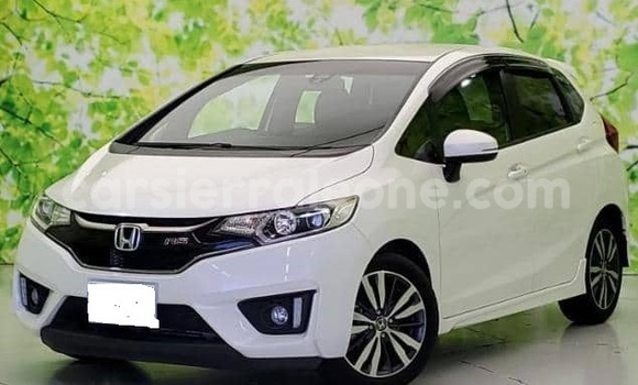 Buy Used Honda FIT White Car in Freetown in Western Urban