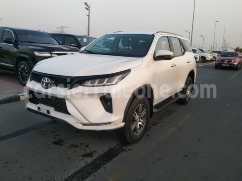 Big with watermark toyota fortuner western rural benguema 8336