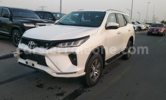 Buy Used Toyota Fortuner White Car in Benguema in Western Rural