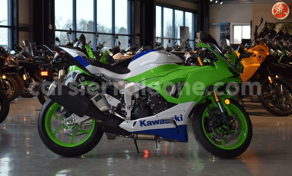 Buy New Yamaha TMAX Black Bike in Freetown in Western Urban Buy New Yamaha TMAX Black Bike in Freetown in Western Urban