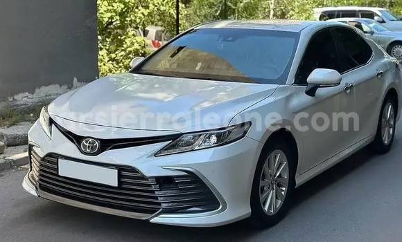 Acheter Occasion Voiture Toyota Camry Blanc à Freetown, Western Urban Acheter Occasion Voiture Toyota Camry Blanc à Freetown, Western Urban