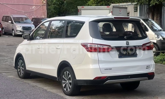 Acheter Occasion Voiture Changan Z-Shine Blanc à Freetown, Western Urban Acheter Occasion Voiture Changan Z-Shine Blanc à Freetown, Western Urban