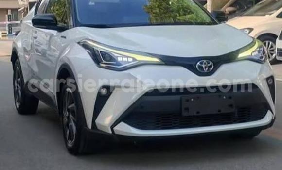 Acheter Occasion Voiture Toyota C-HR Blanc à Freetown, Western Urban Acheter Occasion Voiture Toyota C-HR Blanc à Freetown, Western Urban