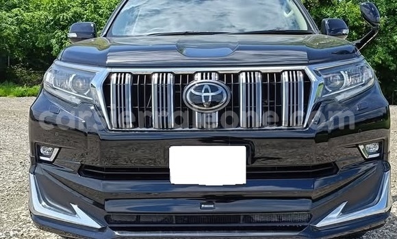 Buy Used Toyota Land Cruiser Prado White Car in Freetown in Western Urban