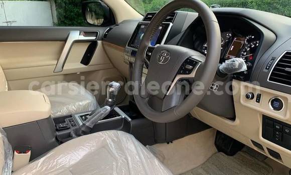 Acheter Occasion Voiture Toyota Land Cruiser Prado Blanc à Freetown, Western Urban Acheter Occasion Voiture Toyota Land Cruiser Prado Blanc à Freetown, Western Urban