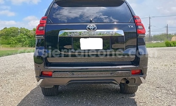 Acheter Occasion Voiture Toyota Land Cruiser Prado Blanc à Freetown, Western Urban Acheter Occasion Voiture Toyota Land Cruiser Prado Blanc à Freetown, Western Urban