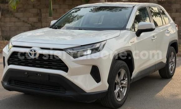Acheter Occasion Voiture Toyota RAV4 Blanc à Freetown, Western Urban Acheter Occasion Voiture Toyota RAV4 Blanc à Freetown, Western Urban