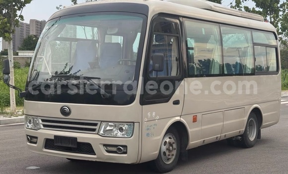 Buy Used ChangFeng Flying White Car in Freetown in Western Urban