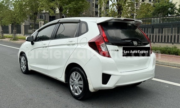 Buy Used Honda FIT White Car in Freetown in Western Urban Buy Used Honda FIT White Car in Freetown in Western Urban