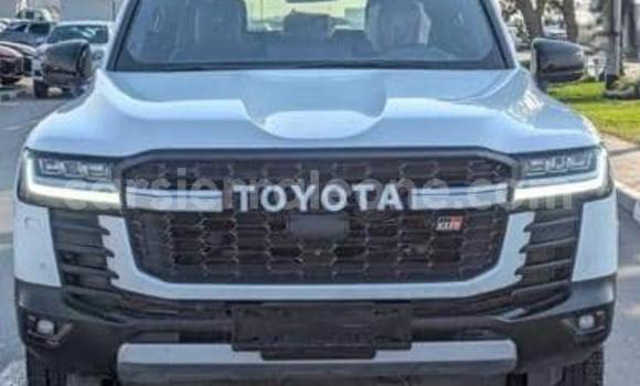 Buy Used Toyota Land Cruiser White Car in Freetown in Western Urban Buy Used Toyota Land Cruiser White Car in Freetown in Western Urban