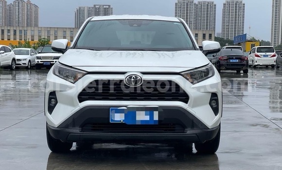 Buy Used Toyota RAV4 White Car in Freetown in Western Urban Buy Used Toyota RAV4 White Car in Freetown in Western Urban