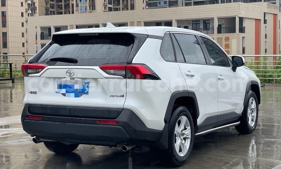 Buy Used Toyota RAV4 White Car in Freetown in Western Urban Buy Used Toyota RAV4 White Car in Freetown in Western Urban