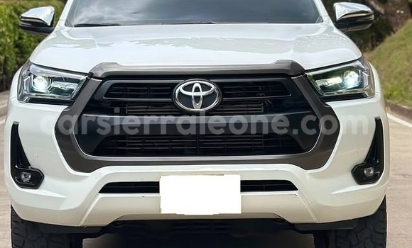 Buy Used Toyota Hilux White Car in Freetown in Western Urban Buy Used Toyota Hilux White Car in Freetown in Western Urban