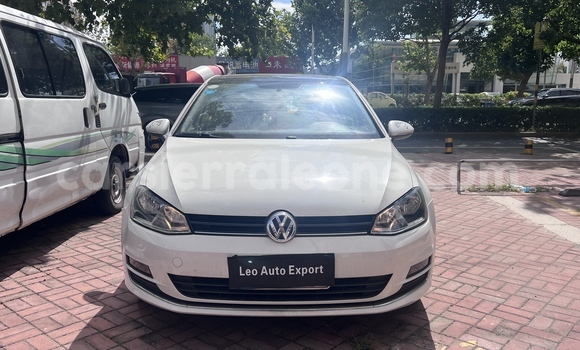 Buy Used Volkswagen Golf White Car in Freetown in Western Urban