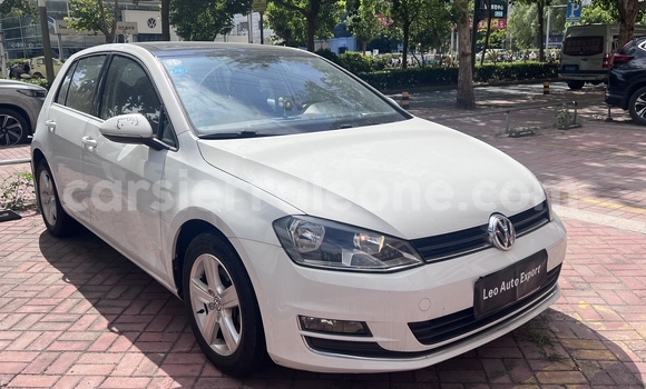 Buy Used Volkswagen Golf White Car in Freetown in Western Urban Buy Used Volkswagen Golf White Car in Freetown in Western Urban