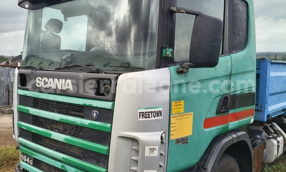 Buy Used DAF 66 Green Truck in Freetown in Western Urban Buy Used DAF 66 Green Truck in Freetown in Western Urban