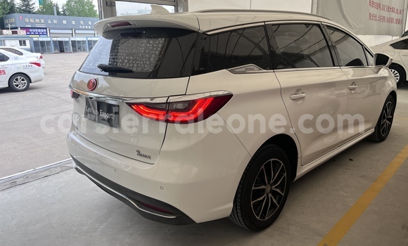 Buy Used BYD G6 White Car in Freetown in Western Urban Buy Used BYD G6 White Car in Freetown in Western Urban