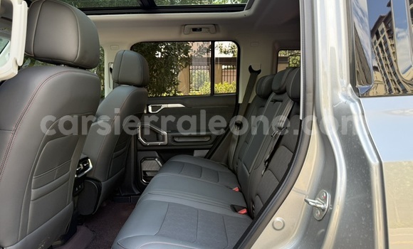 Buy Used JAC J7 (Binyue) Green Car in Freetown in Western Urban Buy Used JAC J7 (Binyue) Green Car in Freetown in Western Urban