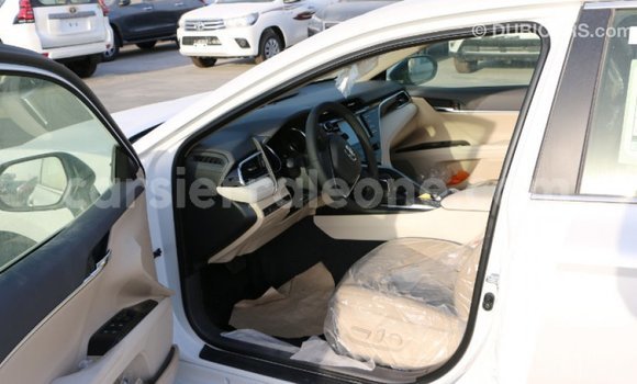 Buy Import Toyota Camry White Car in Import - Dubai in Kailahun Buy Import Toyota Camry White Car in Import - Dubai in Kailahun