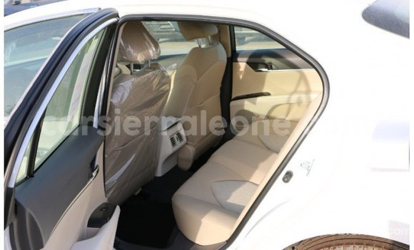 Buy Import Toyota Camry White Car in Import - Dubai in Kailahun Buy Import Toyota Camry White Car in Import - Dubai in Kailahun