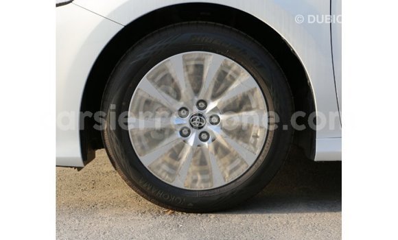 Buy Import Toyota Camry White Car in Import - Dubai in Kailahun Buy Import Toyota Camry White Car in Import - Dubai in Kailahun