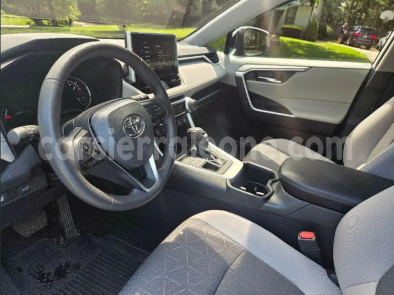 Big with watermark toyota rav4 eastern biama 8429