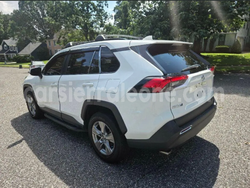 Big with watermark toyota rav4 eastern biama 8429