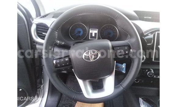 Buy Import Toyota Hilux Other Car in Import - Dubai in Kailahun Buy Import Toyota Hilux Other Car in Import - Dubai in Kailahun