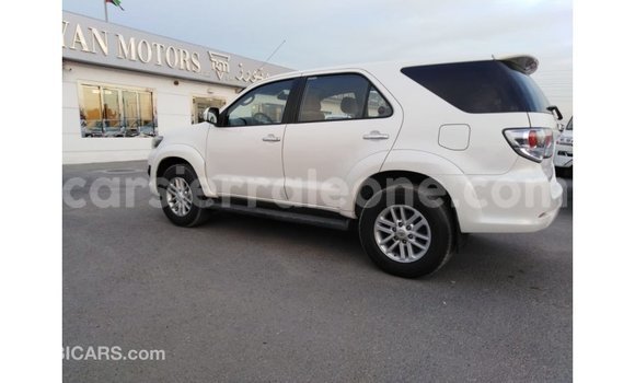 Buy Import Toyota Fortuner White Car in Import - Dubai in Kailahun Buy Import Toyota Fortuner White Car in Import - Dubai in Kailahun