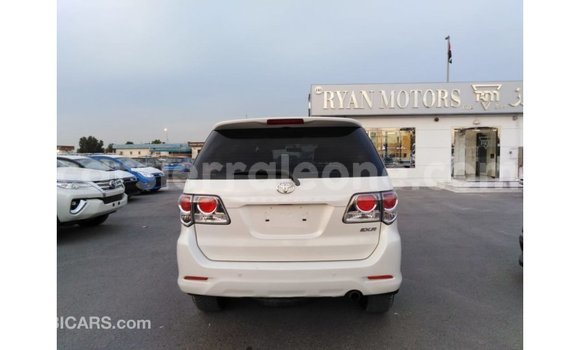 Buy Import Toyota Fortuner White Car in Import - Dubai in Kailahun Buy Import Toyota Fortuner White Car in Import - Dubai in Kailahun
