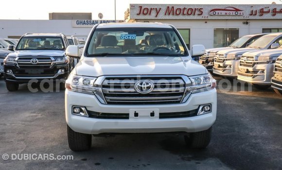 Buy Import Toyota Land Cruiser White Car in Import - Dubai in Kailahun Buy Import Toyota Land Cruiser White Car in Import - Dubai in Kailahun