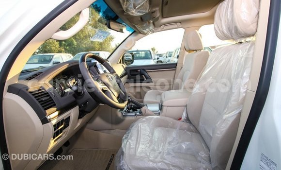 Buy Import Toyota Land Cruiser White Car in Import - Dubai in Kailahun Buy Import Toyota Land Cruiser White Car in Import - Dubai in Kailahun